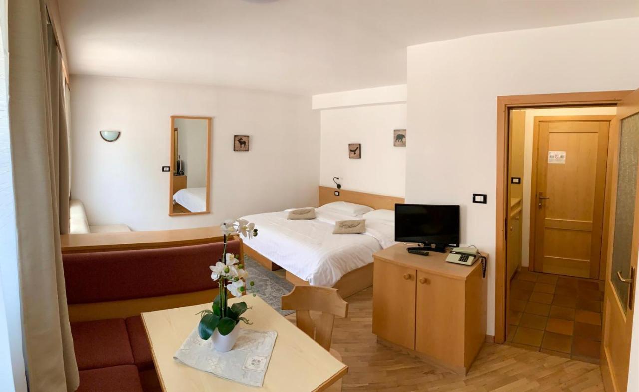 Bed & Breakfast Garni Tobia Campitello di Fassa Dış mekan fotoğraf